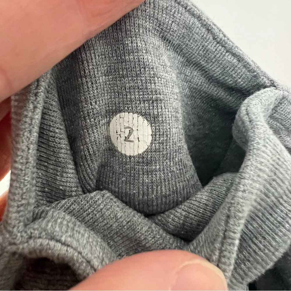 Lululemon Open Your Heart Pant in Heathered Medium Grey Size 2
